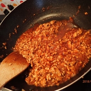 焼きそば粉末ソースで作る　ミートソース